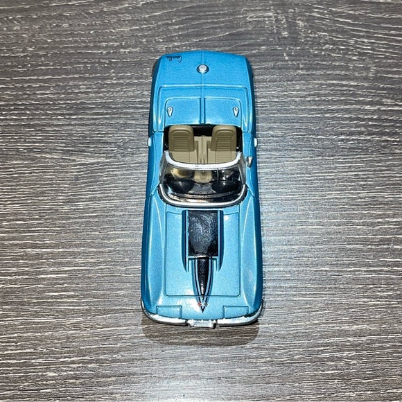 NEW RAY 1967 Chevy Corvette Blue Convertible Diecast Model Toy 1/43 Scale - Picture 8 of 9